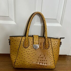 Elegant Tan Handbag